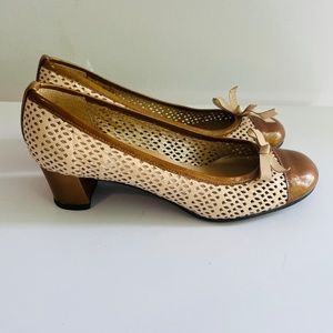 Stuart Weitzman Cap Toe Bow Detail Block High Heels Size 7